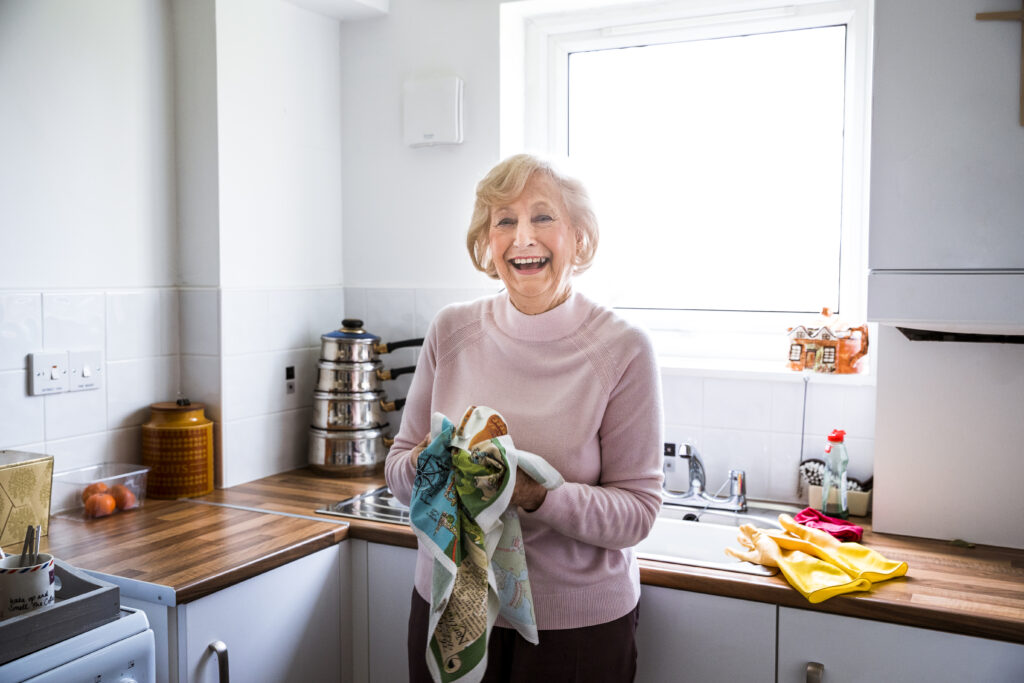 8 Easy House Cleaning Tips For Seniors Oberer Homes   IStock 952119490 1024x683 